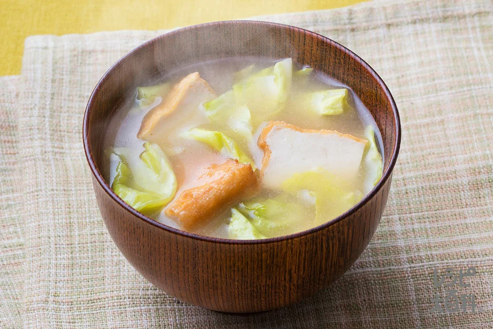 キャベツと厚揚げのみそ汁