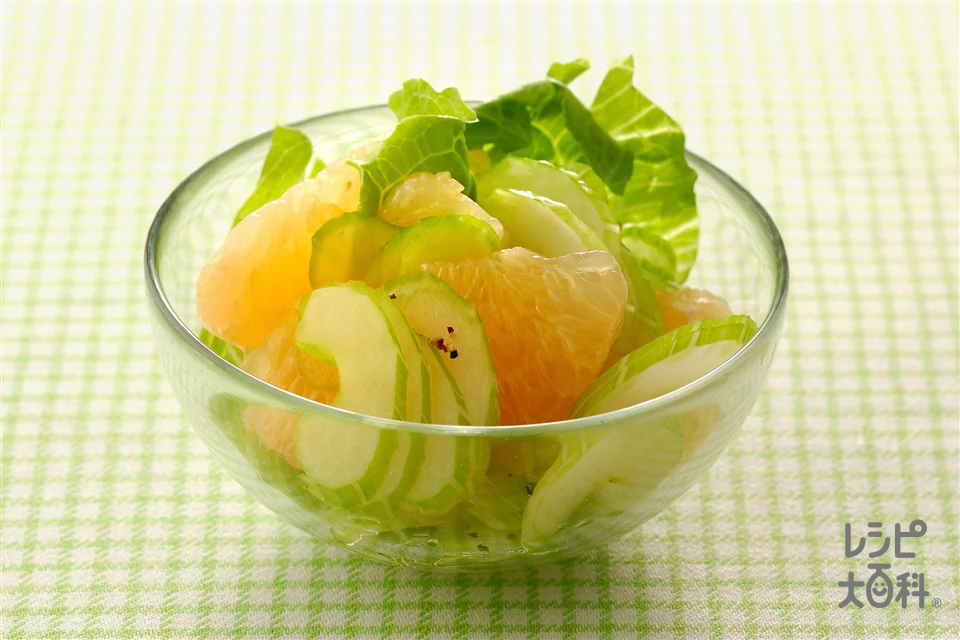 セロリとグレープフルーツのサラダ