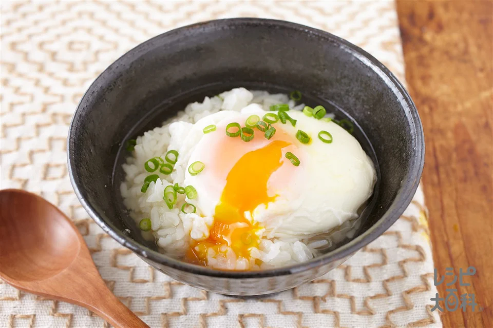 鶏だし温玉スープごはん 