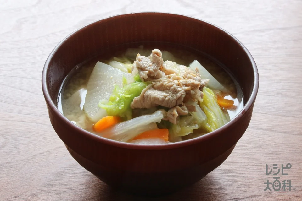 白菜と大根の具だくさんおかずみそ汁