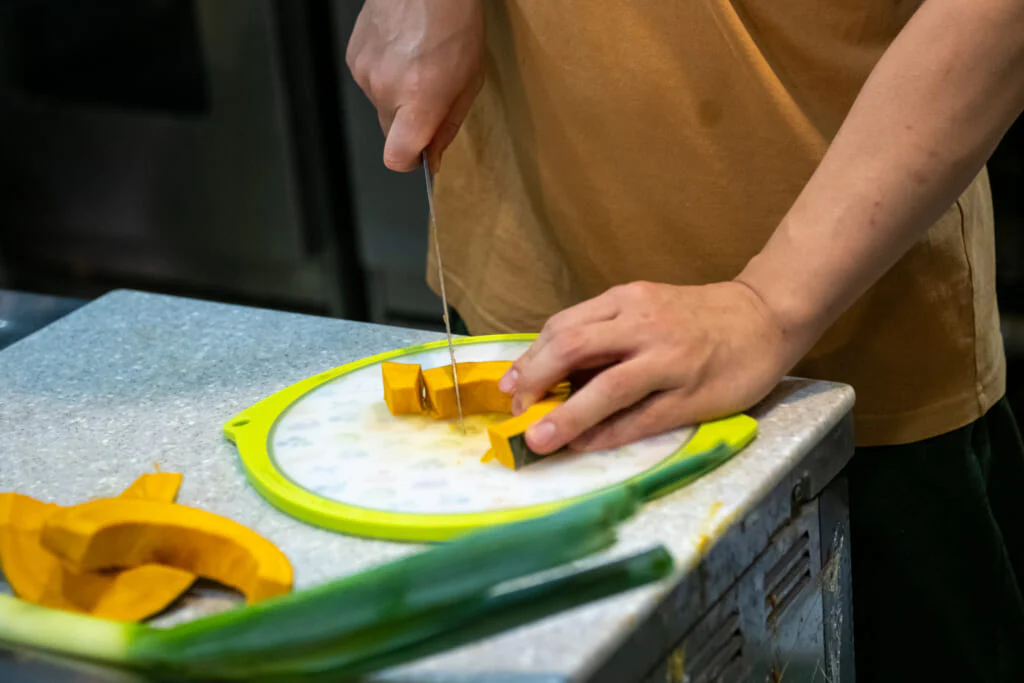 手軽に作れる!甘辛い味わいがクセになる「カボチリ」