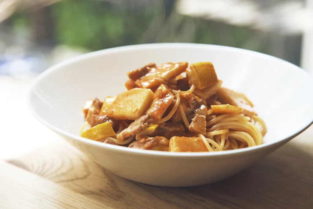 冷凍たけのこを使用したたけのことベーコンのパスタ