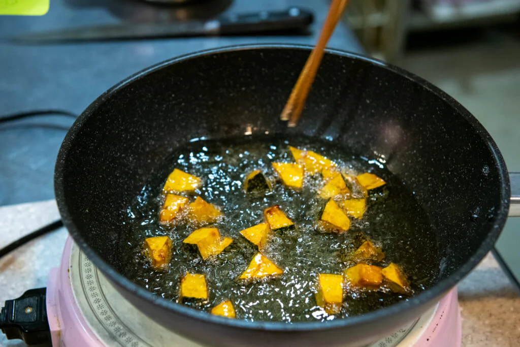 手軽に作れる!甘辛い味わいがクセになる「カボチリ」