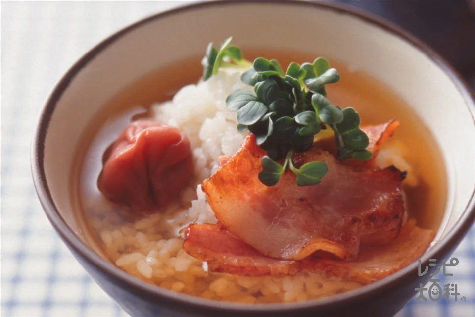 ベーコン梅茶漬け