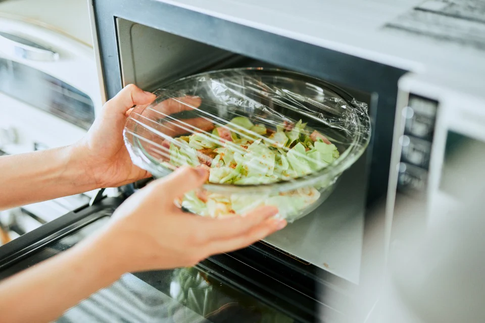 レンチン!ペペたまキャベツうどんのつくり方_2_1