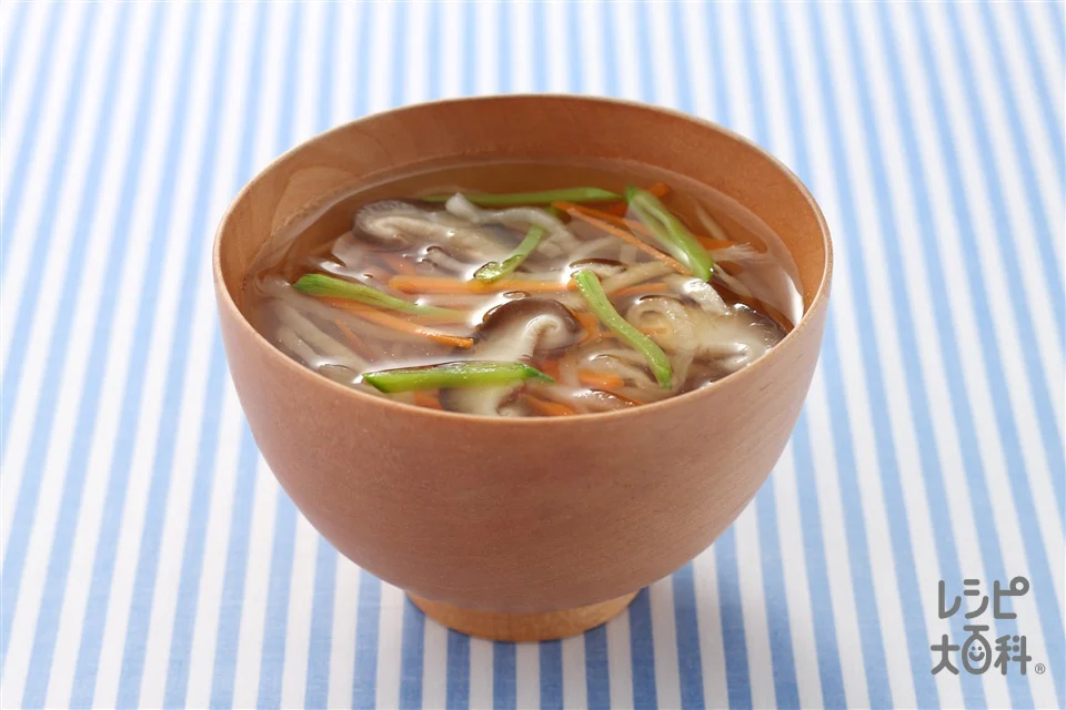 せん切り野菜のすまし汁