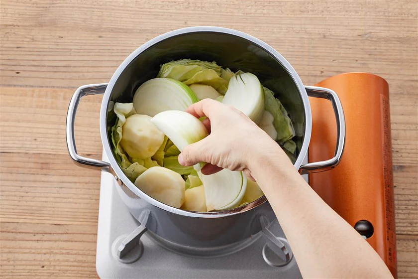 ソーセージとざく切り野菜のポトフのつくり方_2_1