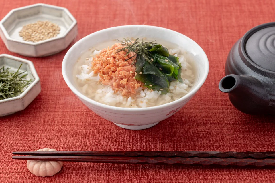 鮭わかめのだし茶漬け