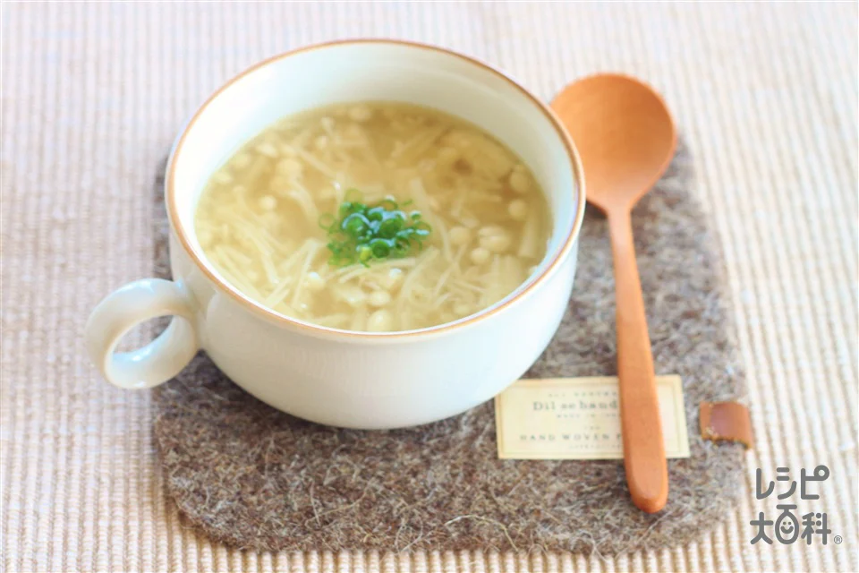 鶏ときのこのしょうがスープ