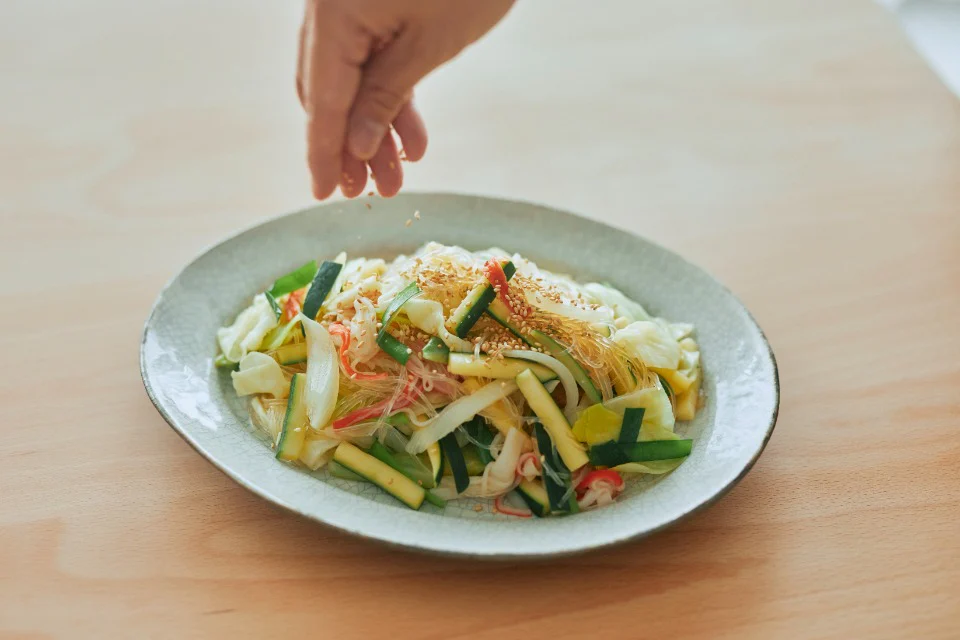 かにかまと野菜のレンジ春雨のつくり方_4_1