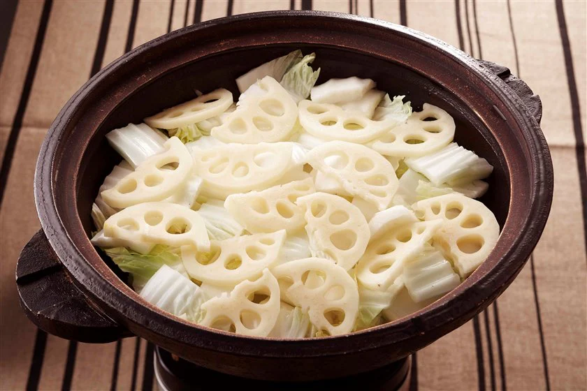 れんこんとかぼちゃ・鶏肉のだし蒸し鍋のつくり方_3_1