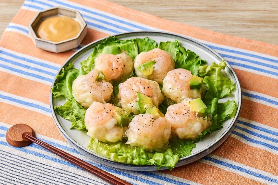 ライスペーパーで包む！簡単アボカドえびしゅうまい