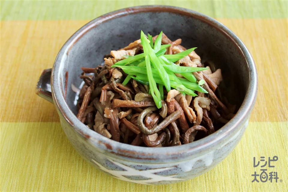 肉入りぜんまいの煮つけ