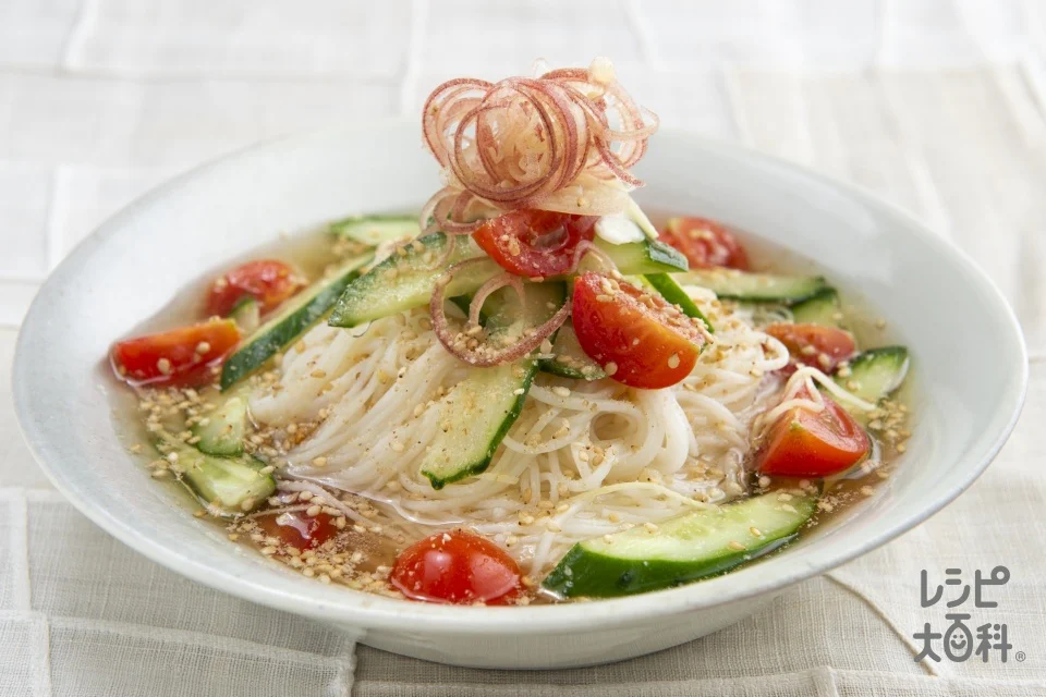 きゅうりとトマトのネングそうめん(韓国風)