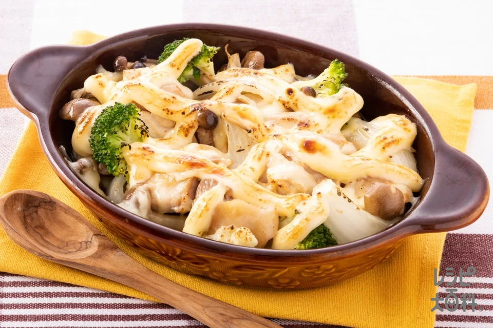 鶏肉としめじのマヨグラタン