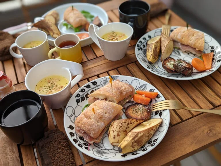 「クノール®カップスープ」などで簡単ベランダごはん