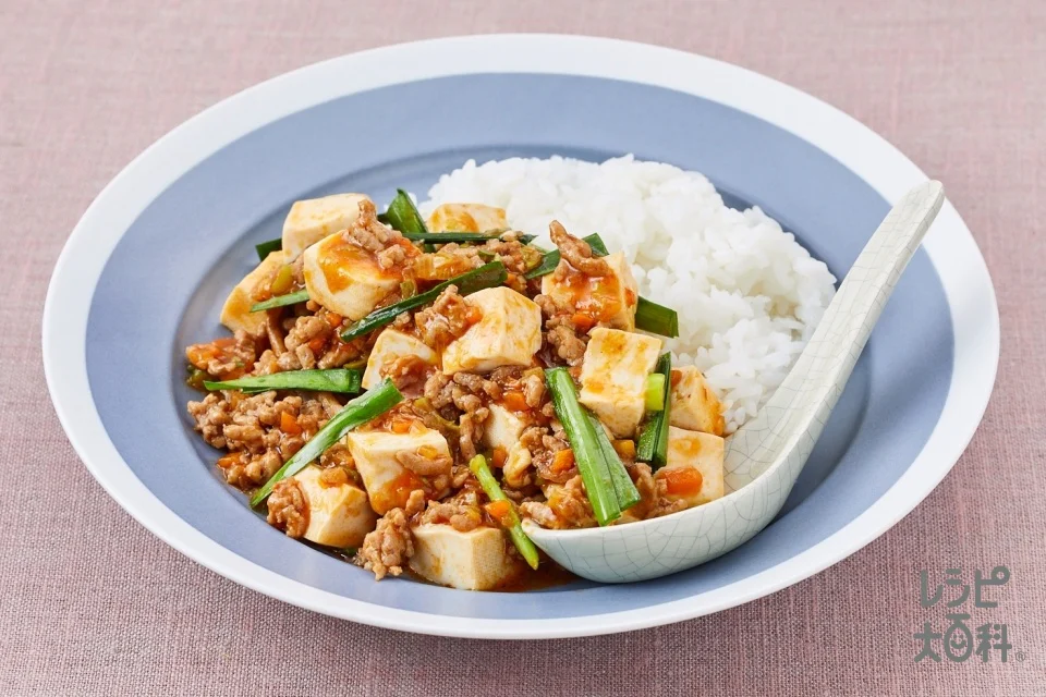にらにんじん入り広東風麻婆豆腐丼