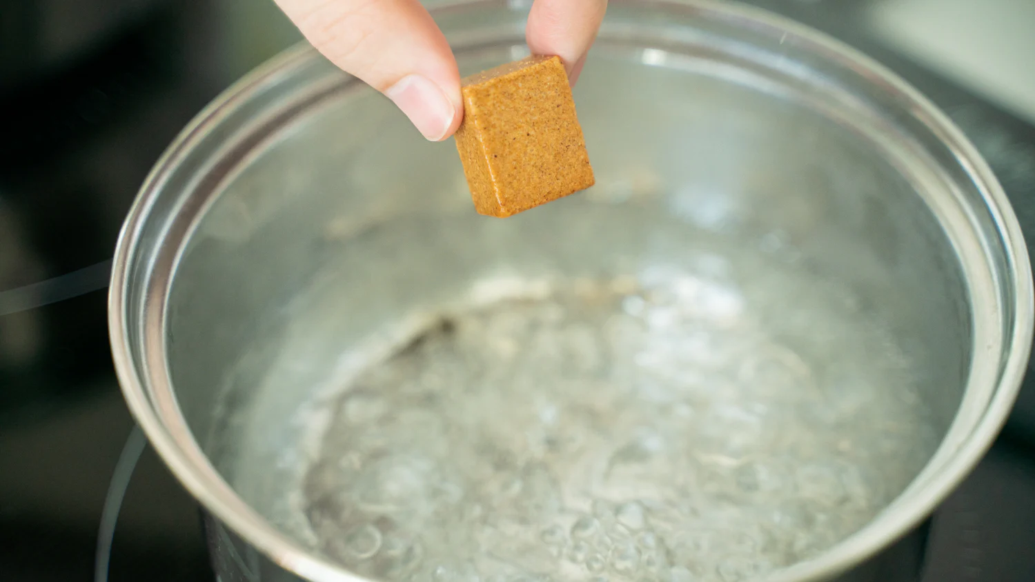 長年調味料を研究する、味の素社だから開発できた商品
