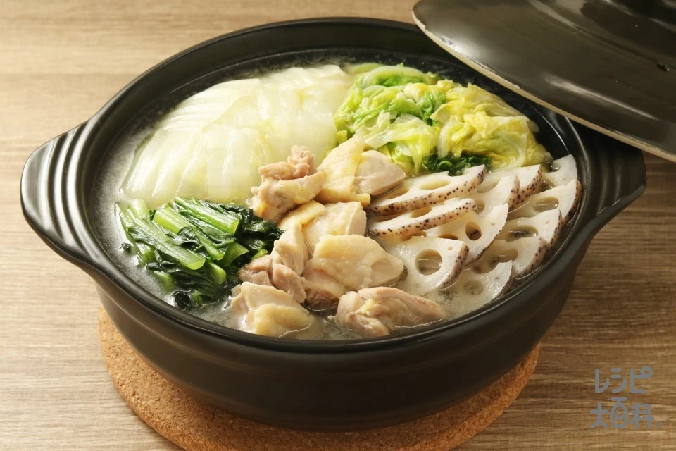 白菜とれんこんと小松菜の鶏だし・うま塩鍋