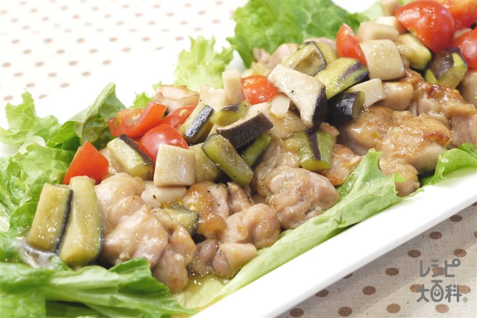 フライパン1つで 鶏肉と彩り野菜の蒸し煮