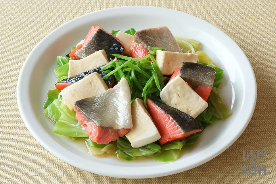 レンジでつくる!鮭の春野菜甘酢あんかけ