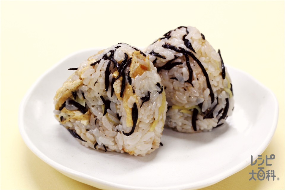 ひじきとしょうがの炊き込みご飯おにぎり