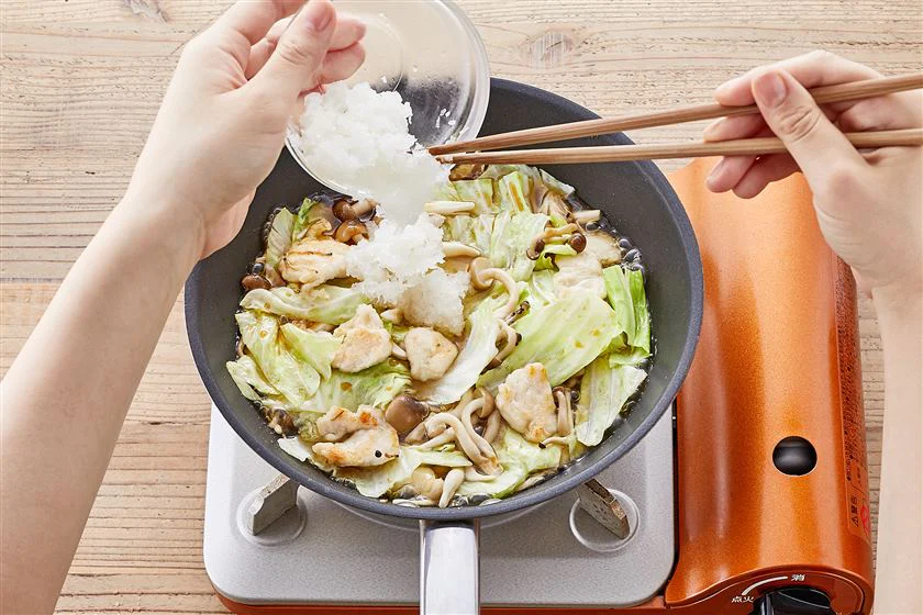 鶏ささみとキャベツのみぞれ煮のつくり方_2_1