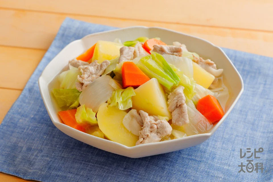 たっぷり野菜の簡単コンソメ煮