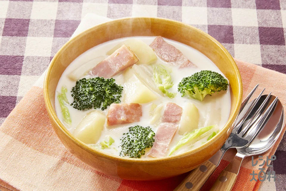 ベジ&ベーコンのあったかミルクスープ
