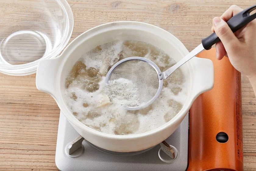鶏のうま味が効いてる！水炊き＜塩分控えめ＞のつくり方_2_1