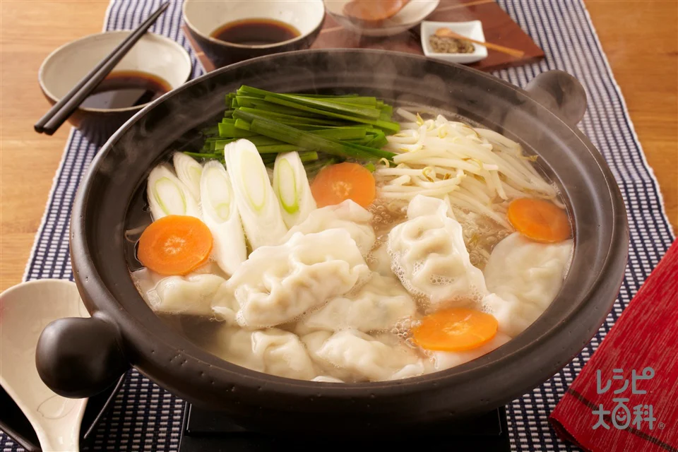 極上！鶏だし餃子鍋