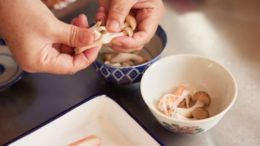 虎の巻 其ノ二　茶碗蒸しには、練りもの、みつば、きのこはかかせない