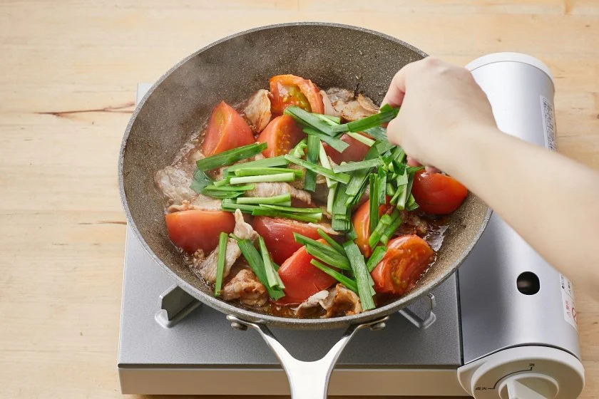 ごろっとトマトと玉子のスタミナ中華炒めのつくり方_2_1