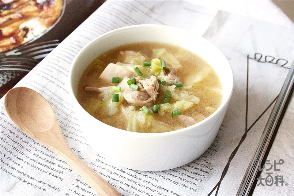 鶏とキャベツの和風しょうがスープ