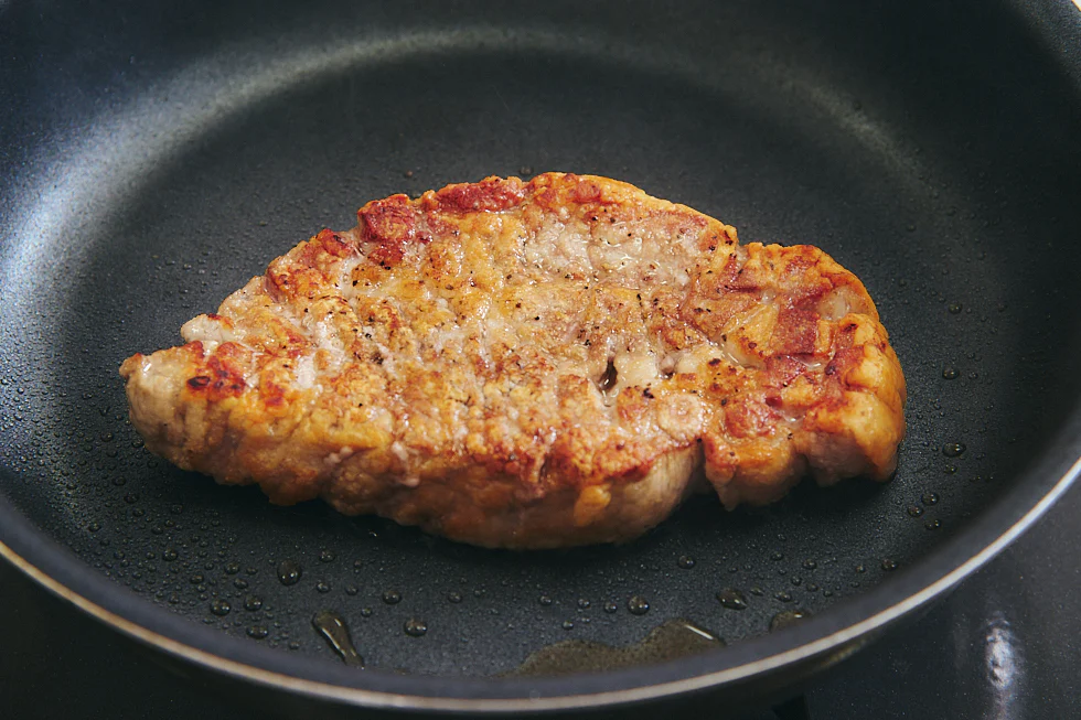 こんがり焼けた肉