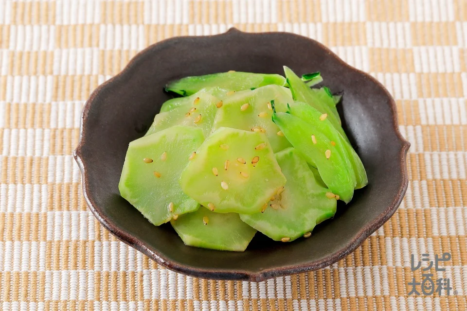 ブロッコリーの茎でまるでザーサイ