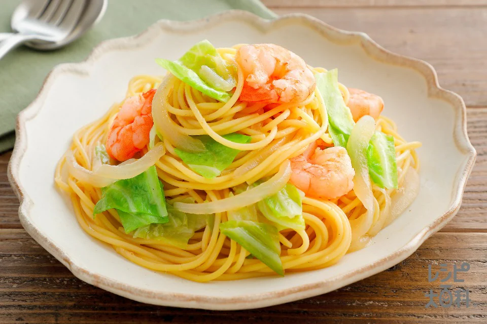 えびと春キャベツの和風醤油パスタ