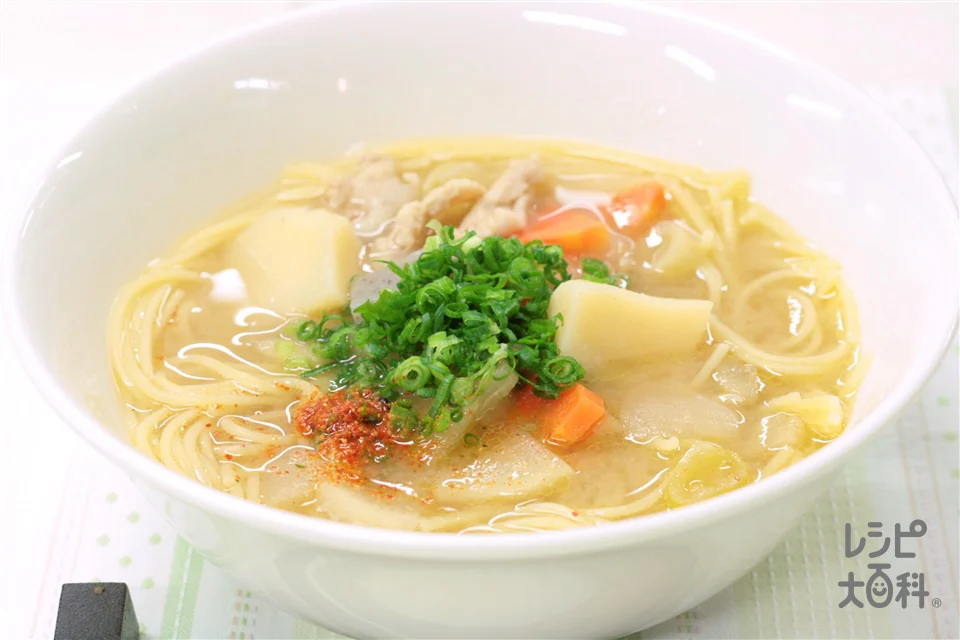 とん汁パスタ~あのサッカー日本代表選手が試合前に食べる勝負めし~