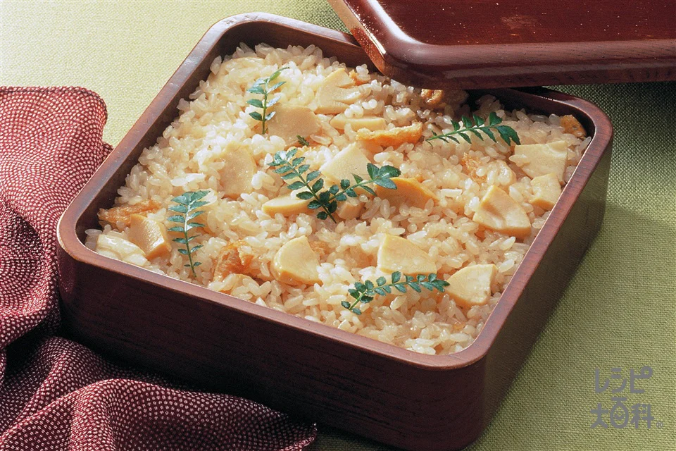 昔ながらの筍ご飯