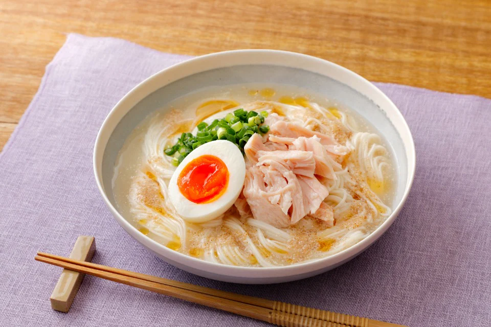 冷やしごま白湯そうめん