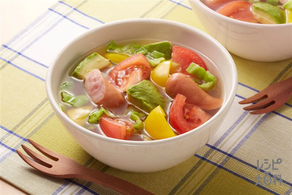 アボカドとトマトのスープ野菜