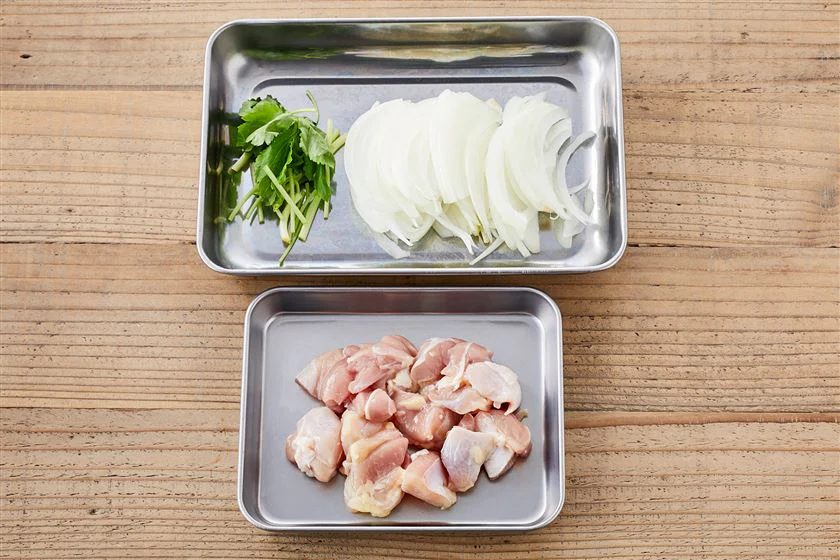 とろ～り卵に仕上げる！基本の親子丼のつくり方_1_1