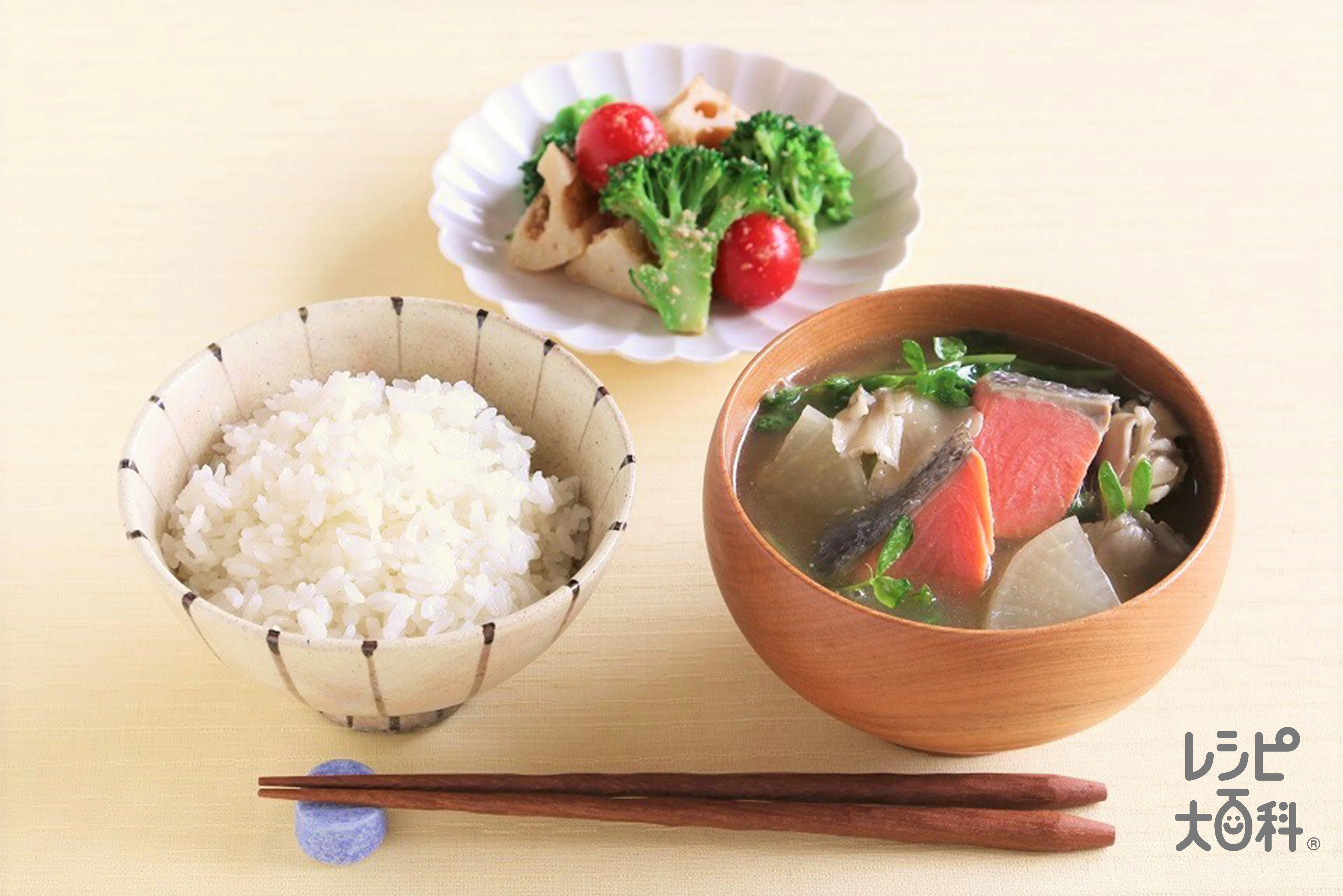 ご飯派にはコレ!「絶品!鮭とまいたけのみそ汁献立」