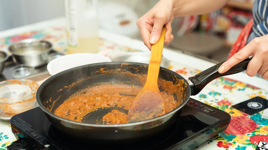 30分でできる！「本格スパイスチキンカレー」の作り方