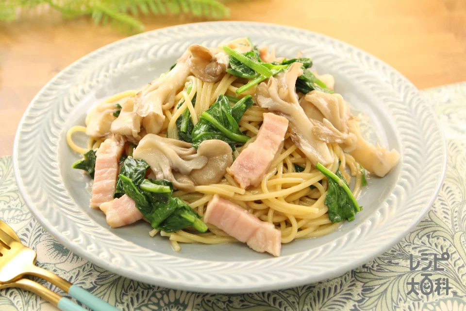 まいたけとほうれん草のクリームパスタ