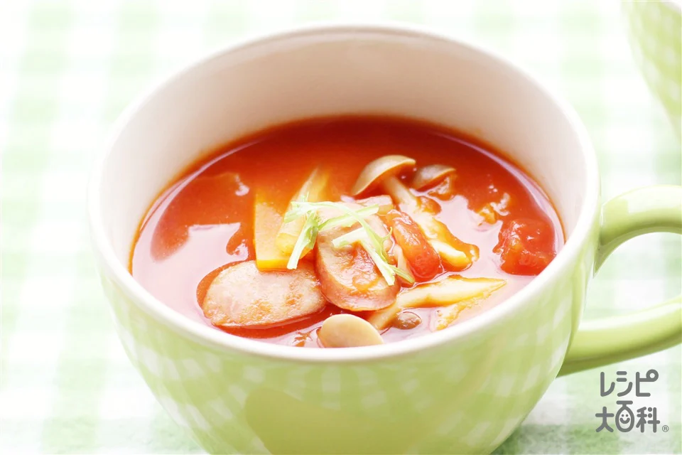 お鍋の残り野菜で！簡単トマトコンソメスープ