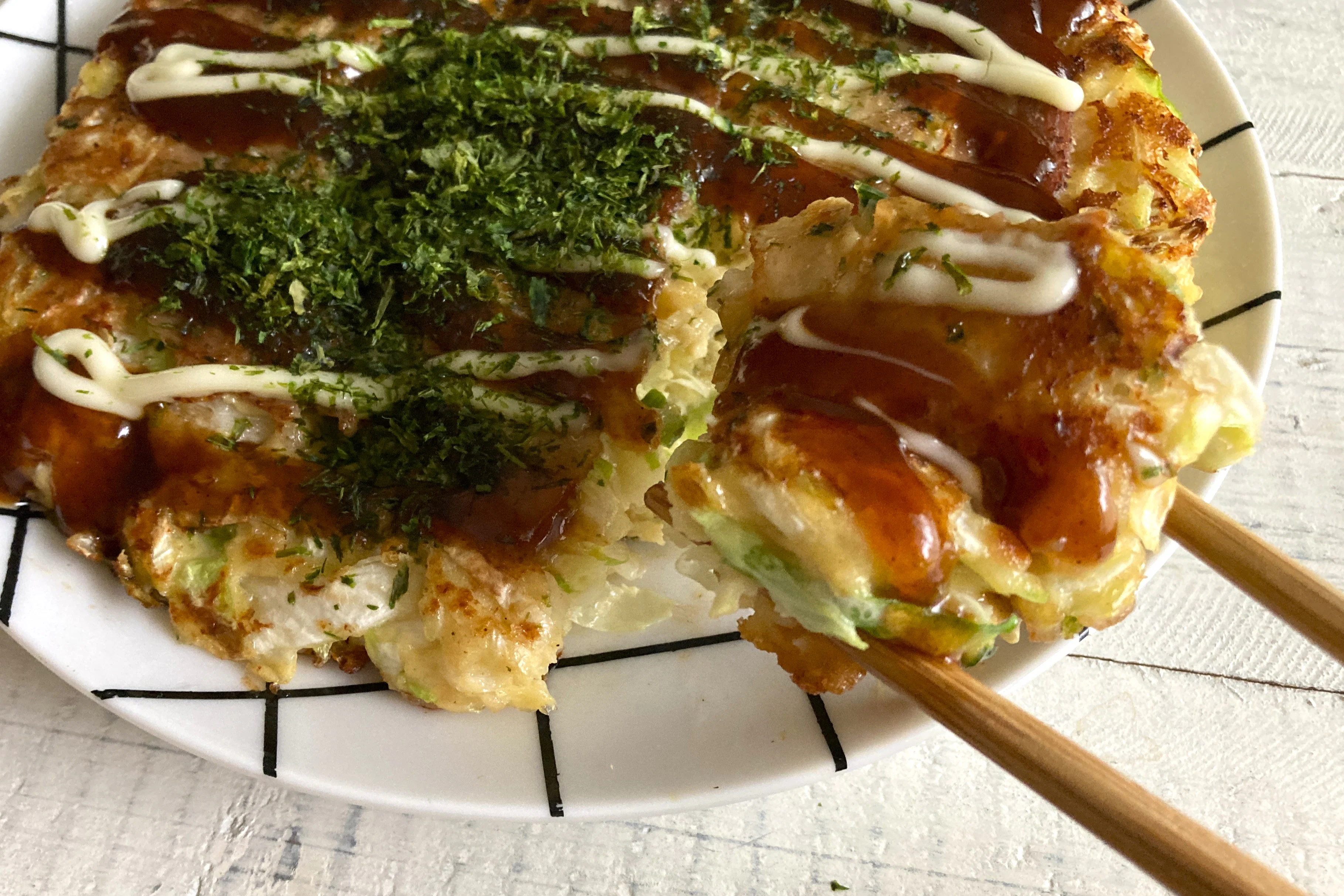 【特別コラボ】オタフクソース
“お好み焼士マイスター”直伝！
「豆腐のお好み焼き」を作ってみた
