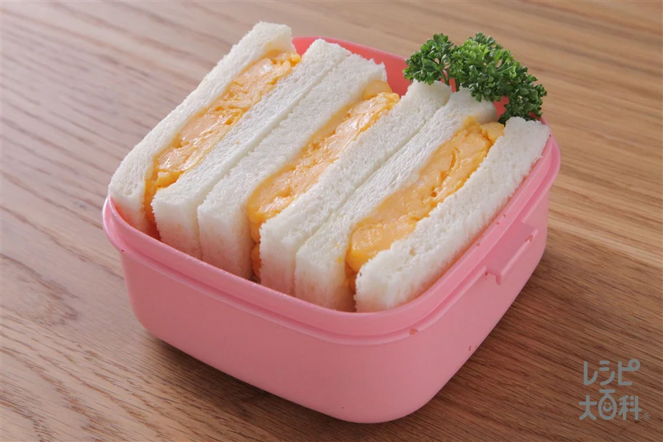 秒速 ホメられ厚フワ玉子サンド