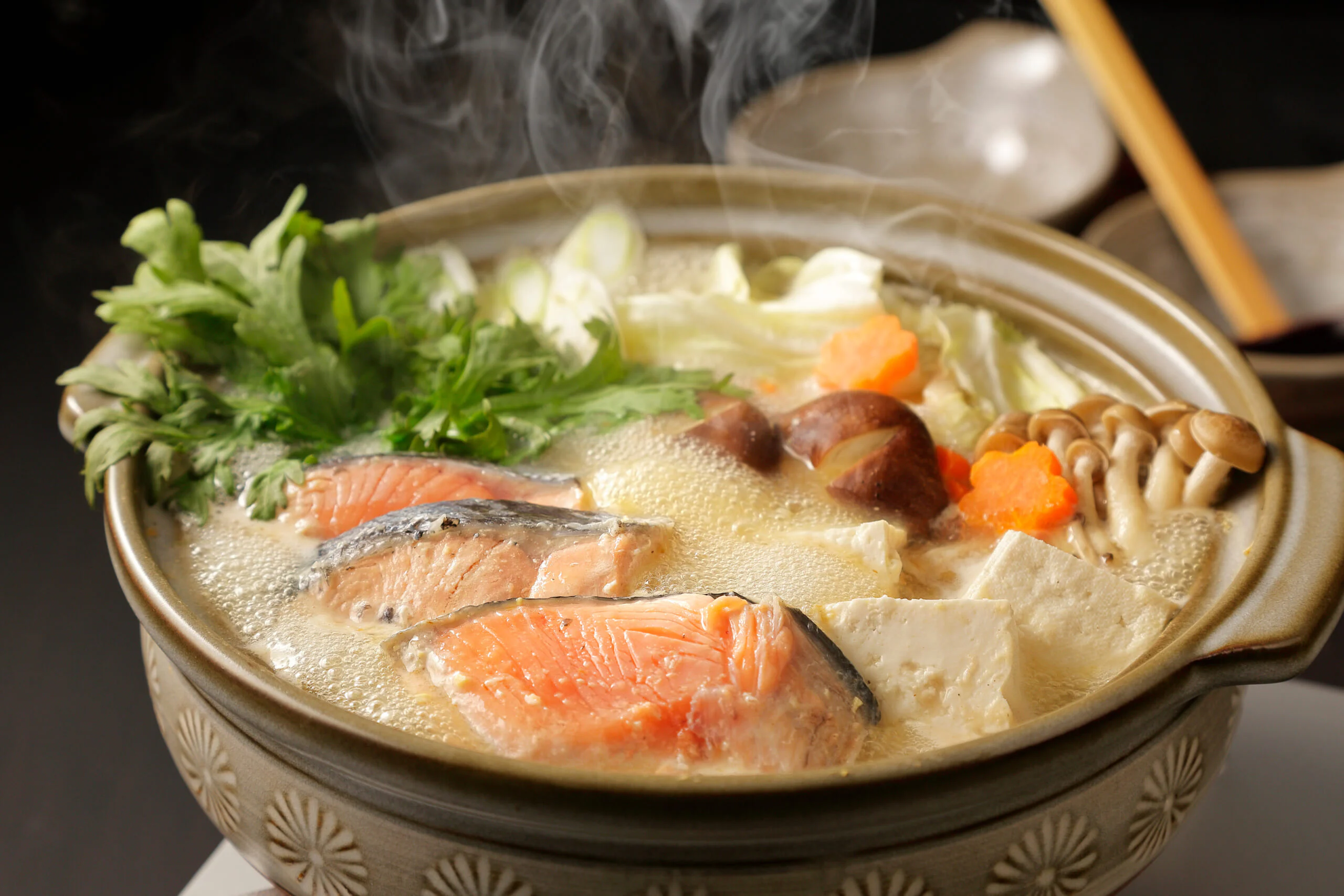 北海道で石狩鍋は日常食。
豚汁感覚でトライしてみて!
おうちで日本グルメ紀行