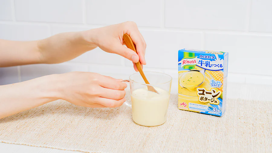 牛乳を残さず、おいしくつかい切るヒントは“冷製スープ”